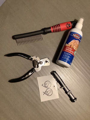 Cat grooming set new with brush, nail clipper, collar, Trixie catnip spray
