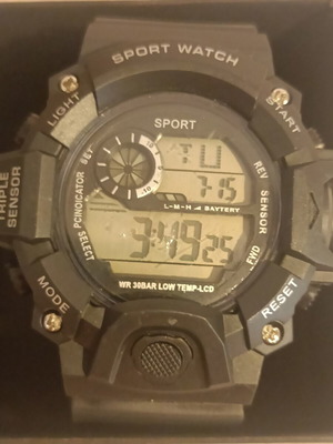 Digital wristwatch new, black