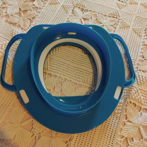 Children's toilet seat