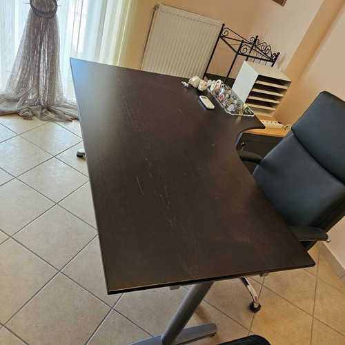 Corner office desk wenge color ergonomic design 1.60x1.20x0.80 like new