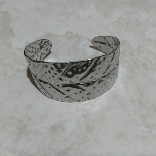 Statement bracelet boho jewellery minimal cuff bracelet cuffie like new