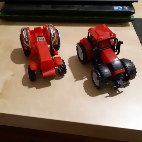 Plastic toy tractors set of 2, 13cm