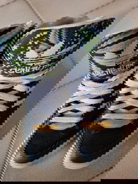 αθλητικά παπούτσια adidas