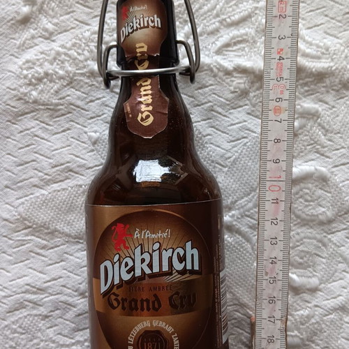 Collectible beer bottle with safety cap like new