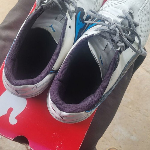 Puma athletic shoes size 44 new, white and blue leather with patterned sole