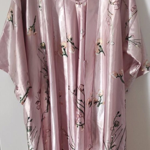 Nightgown and robe set like new, pink, size M