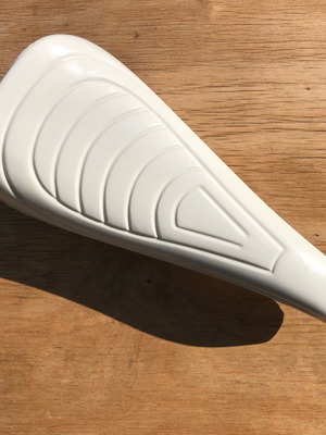Vintage white bicycle saddle new