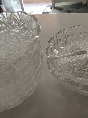 Nut Bowls set of 8, 2 with divider, 6 without, new