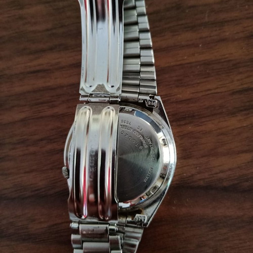 Seiko 5 automatic wristwatch like new, collectible silver