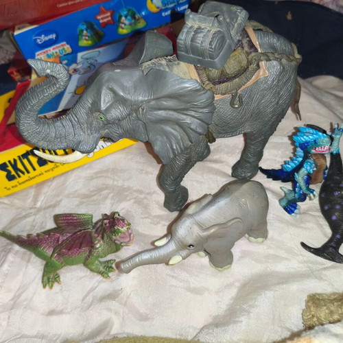 Large Super Deel Toys like new