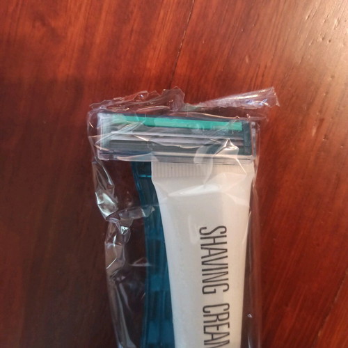 Shaving razors with cream new, pack of 6 sealed packages