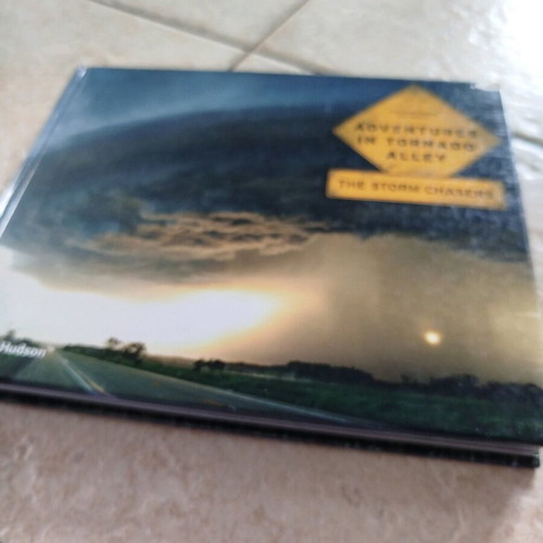 English Book On Tornadoes Adventures In Tornado Alley "The Storm Chasers" like new