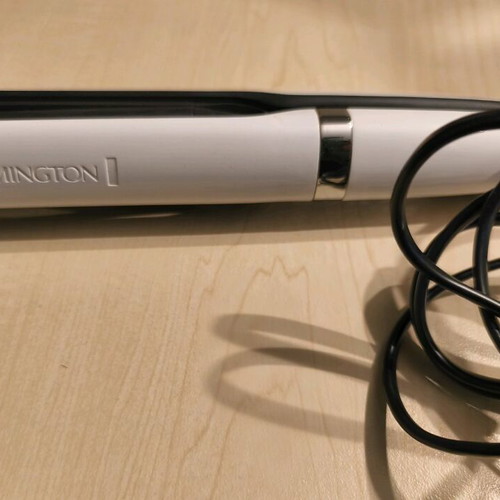 Remington Air Plates Compact Hair Straightener like new