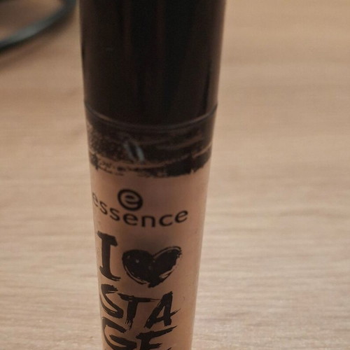 Eyeshadow primer used, primer for eyeshadow