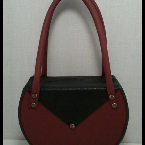 Handbag made of wood and calf leather new, black and red