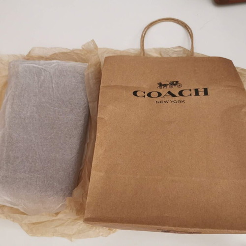 Coach Double Zip Wristlet bag new, tan brown