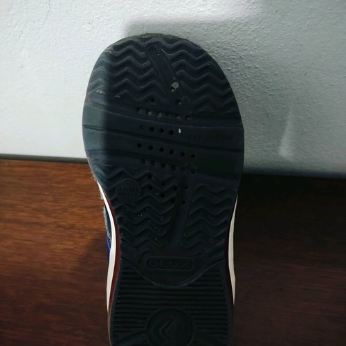 Geox kids shoe and slippers like new, sizes 24 and 26