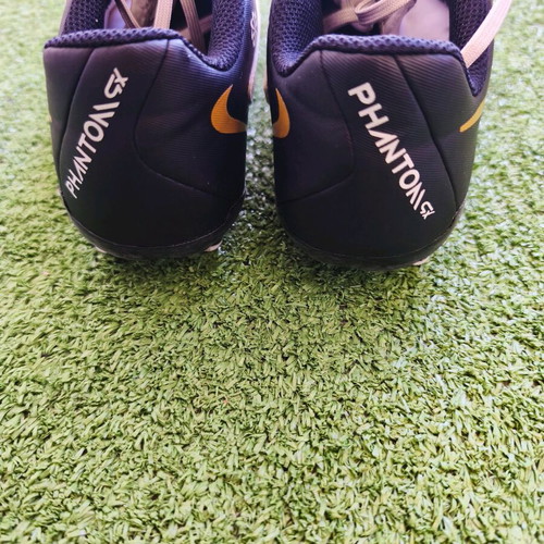 Nike Phantom GX II football shoes like new, white with gold details