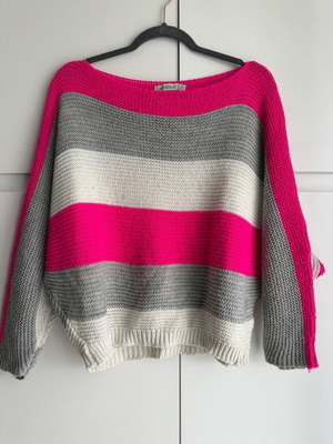 Attrattivo Striped Knit Sweater Medium, like new, pink gray cream