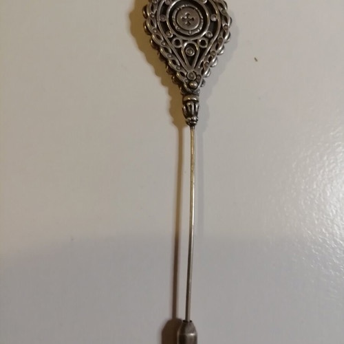 Silver pin like new, detailed design for ties or scarves