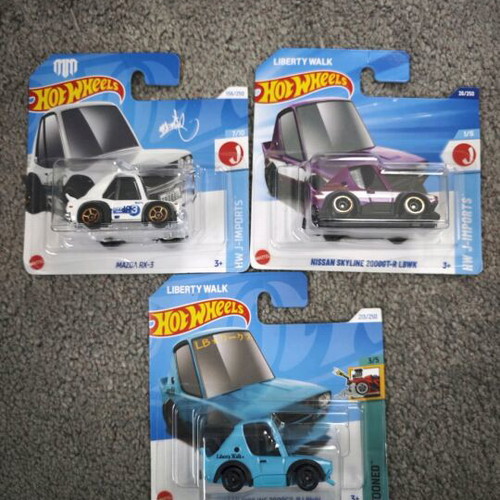 Hotwheels lot of 3 pieces new