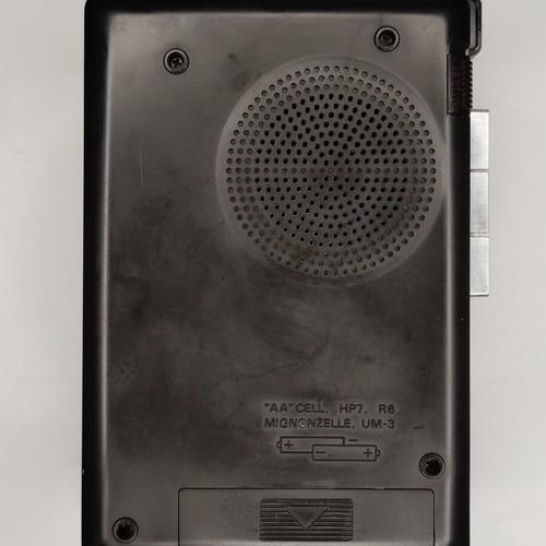 SANYO M1118 Cassette Walkman used, slow motion playback, needs service