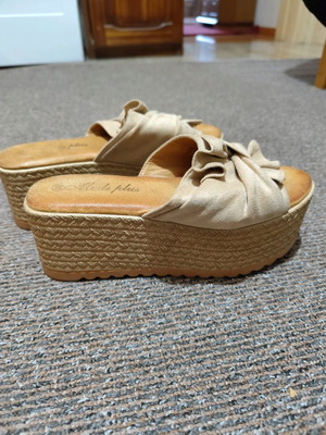 Flatforms suede beige like new, size 38