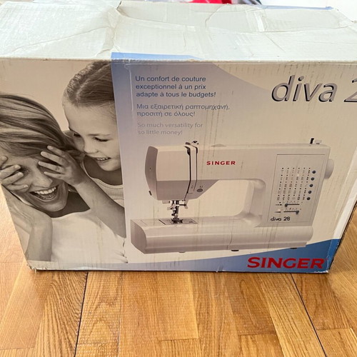 Singer Diva 28 sewing machine new in box