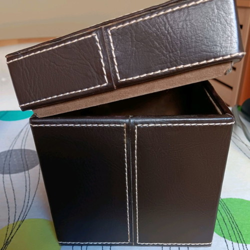 Storage box