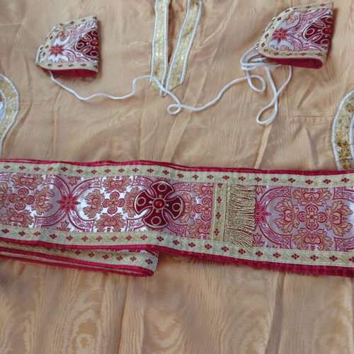 Deacon Vestment like new, medium height