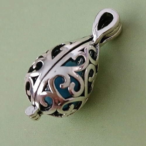 Pendant egg opening new, silver, for amulet