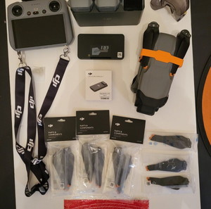 Πωλείται Drone Dji Air 3S (Air3s) Fly More Combo (DJI RC 2) + care + extra