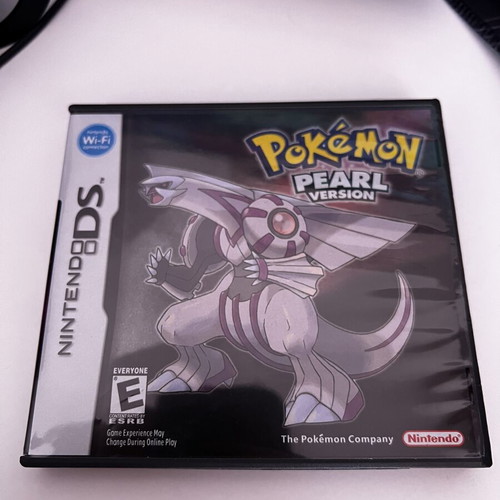Nintendo DS Lite Pokémon Diamond & Pearl Limited Edition like new with games