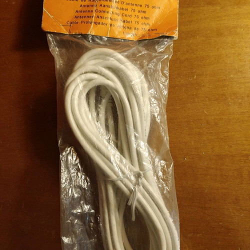 Antenna cable 5m new in original packaging