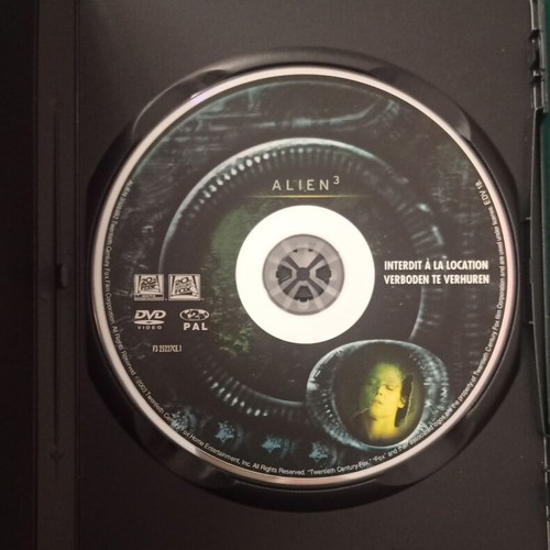 Alien 3 DVD like new, sci-fi and horror with subtitles