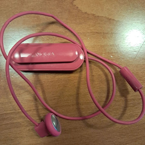 Nokia BH-118 Original Bluetooth headset magenta like new
