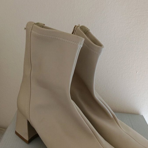 Stradivarius boots with heels like new, size 38, cream