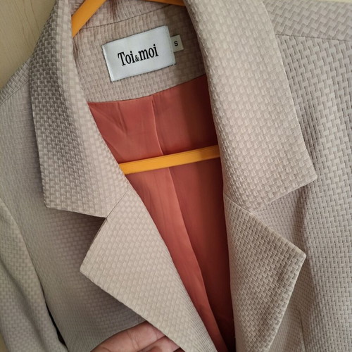 Toi&Moi beige women's blazer size S with coral lining