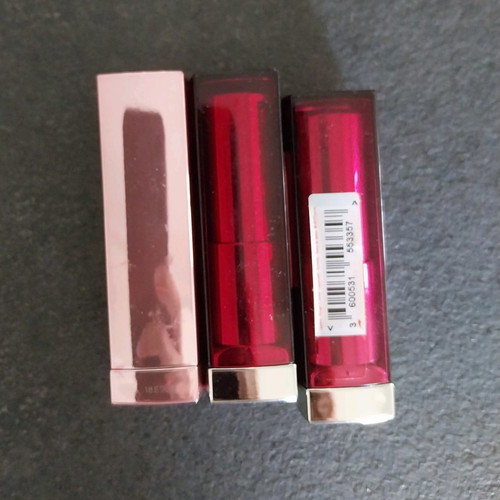 3 lipsticks L'Oreal Paris