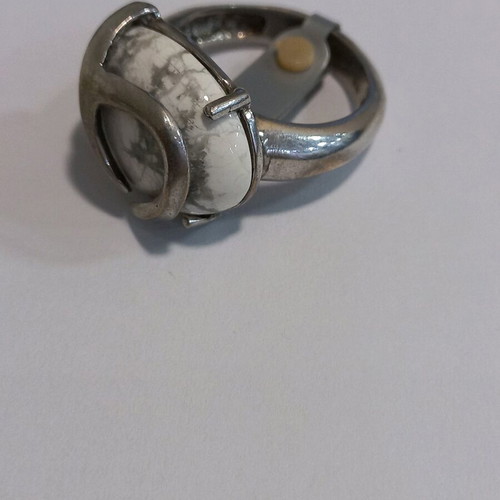 Silver ring with stone, size 58, new