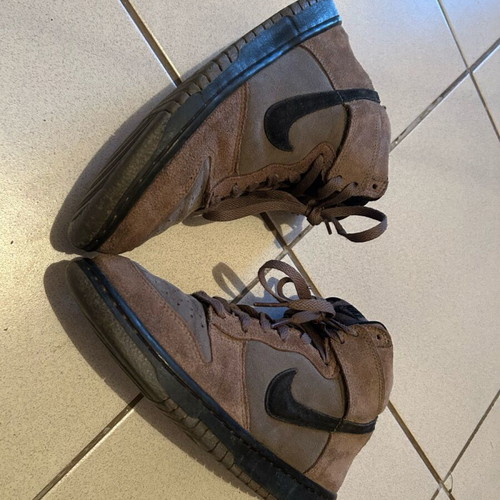 Nike Dunk Special Edition ‘Dark Mushroom’ used sneakers size 40