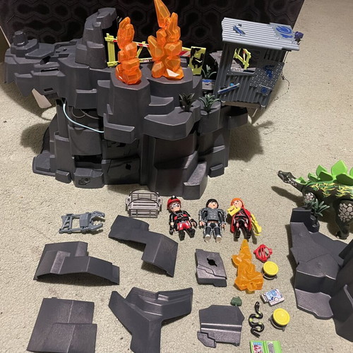 Playmobil Dino Rises playset