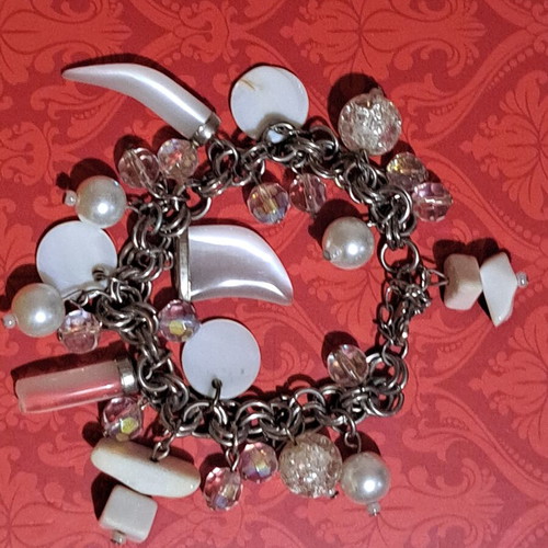 Metal bracelet with shells and glass beads like new, white and silver