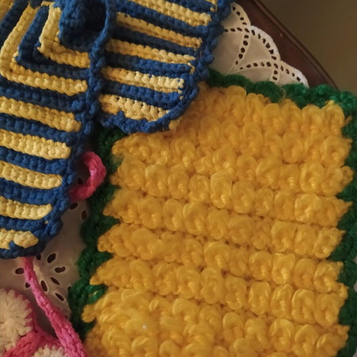 Kitchen potholders crochet like new, handmade vintage for decoration