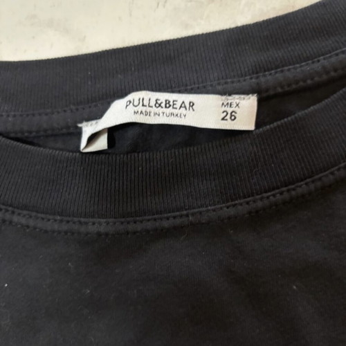 T-shirt with sequined sleeves Pull & Bear used, size S, black
