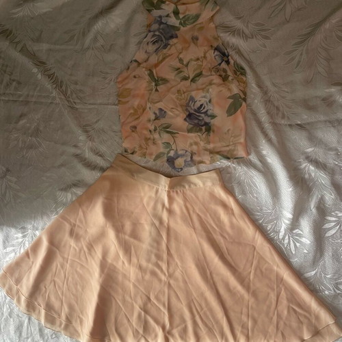 Summer set like new with small top and skirt 62cm waist