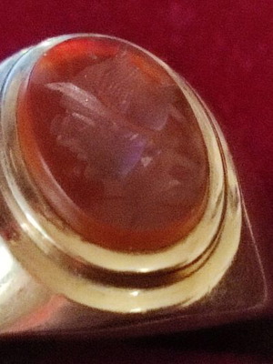 Gold ring 9K with carved cameo stone, like new