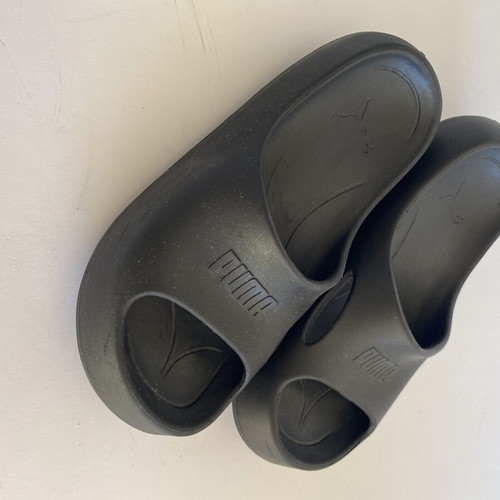 Puma Slides black size 35 like new