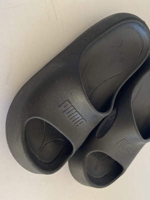 Puma Slides black size 35 like new