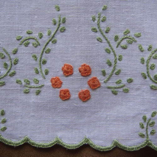 Vintage ‘90s Summer Mood linen embroidery set new with 6 napkins